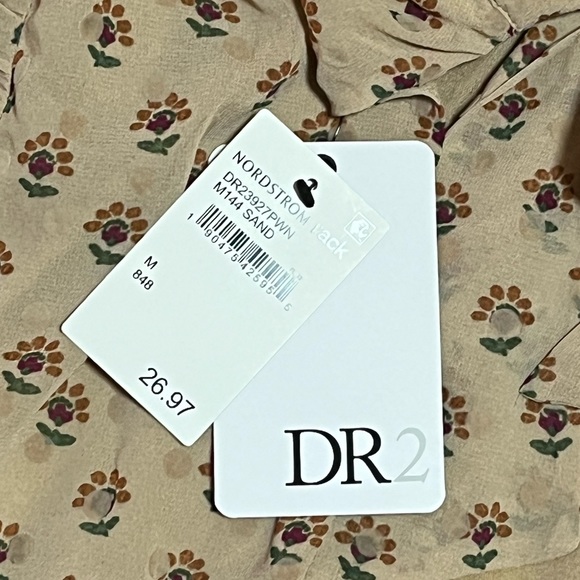 Floral Print Flutter Sleeve Blouse - Picture 4 of 4